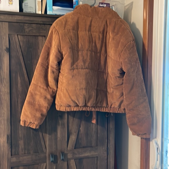 New Jacket - Picture 2 of 3
